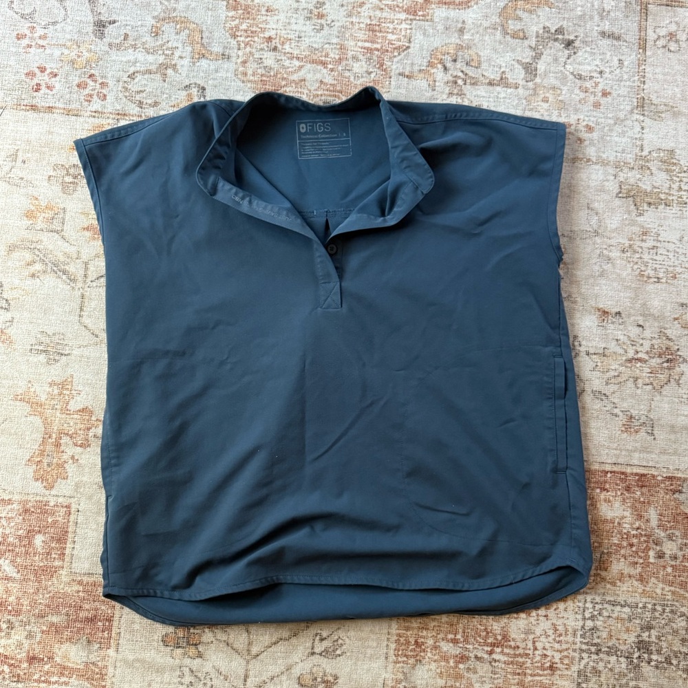 Figs Scrub Top